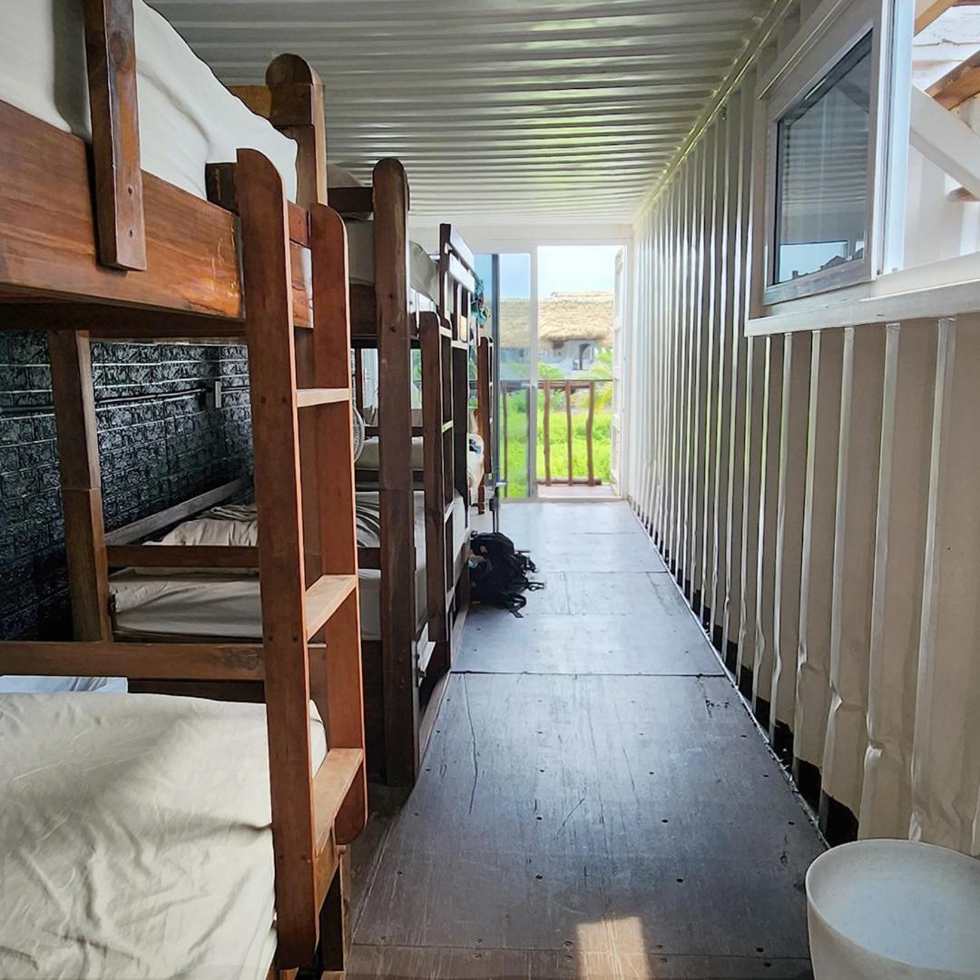 Marine Surf Hostel *